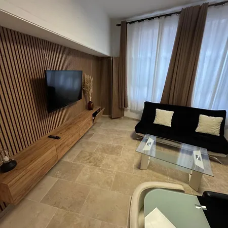 Magnifique 2 Pieces En Plein Centre De A Cote Des Plages Канны